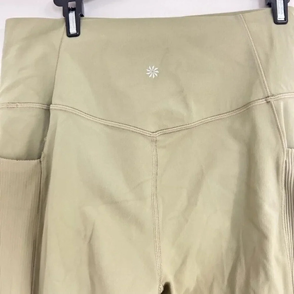 Athleta Green Salutation Stash Pocket II Cutout 7/8 Leggings Size L Women gym - Picture 10 of 15